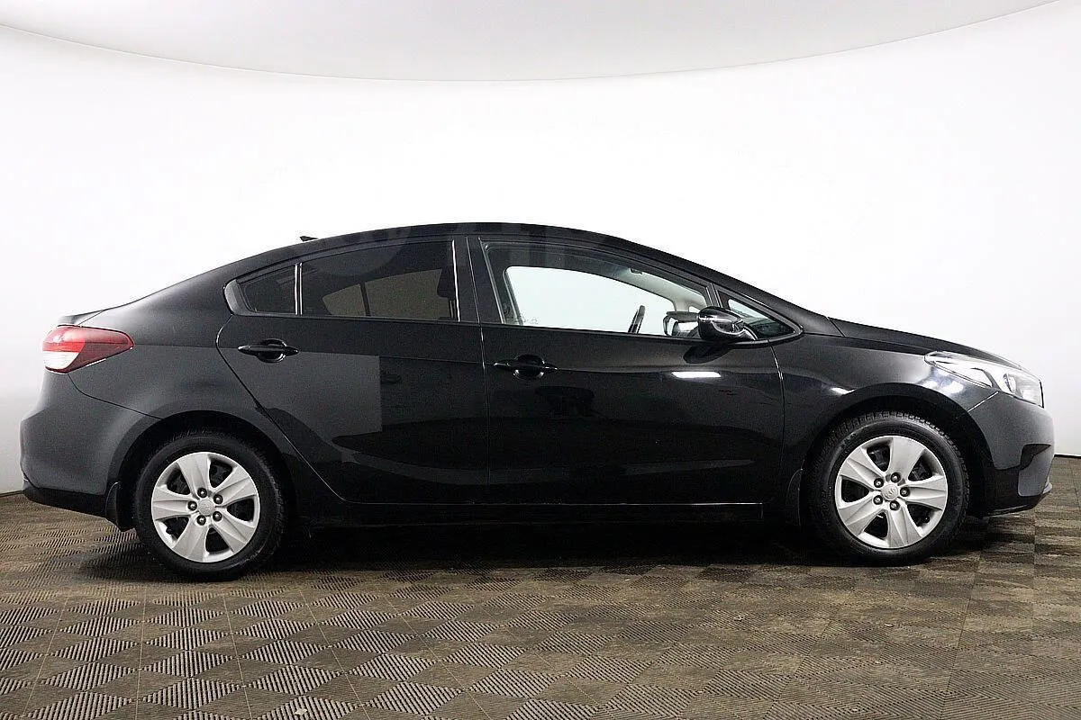 Kia Cerato Image 4