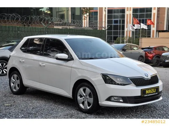 Skoda Fabia 1.0 GreenTec Style Image 8